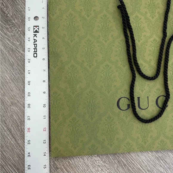 Gucci EUC Extra Large Luxury Shopping Bag Authentic Designer Gift Bag Green - Picture 3 of 3